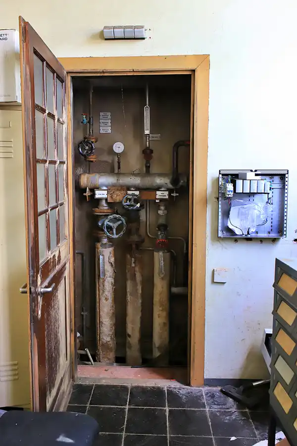 107 | 2023 | Oberlenningen | Papierfabrik Scheufelen | © carsten riede fotografie