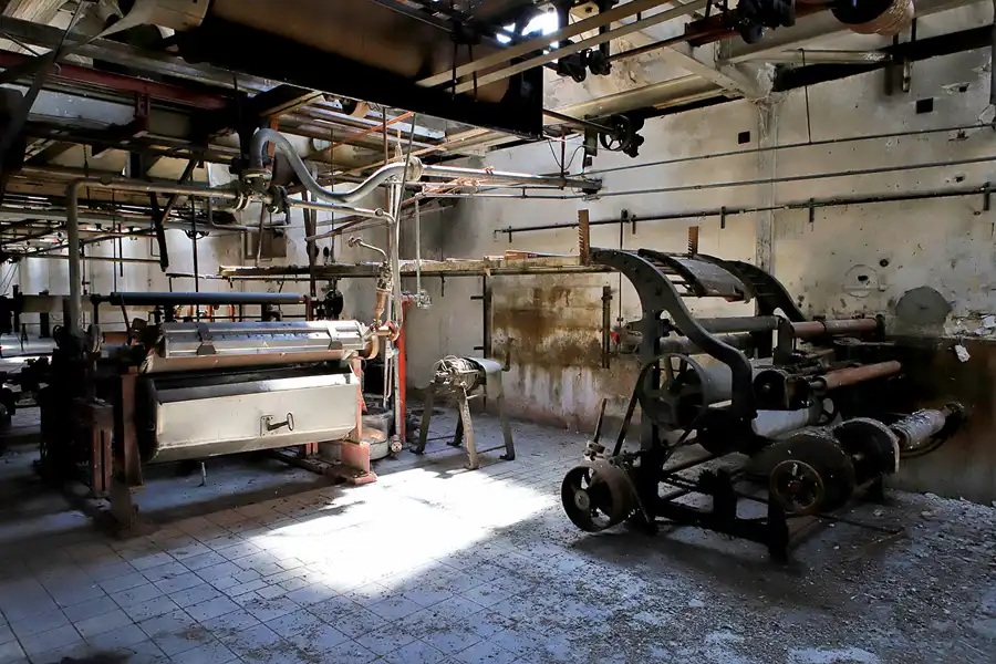 120 | 2023 | Oberlenningen | Papierfabrik Scheufelen | © carsten riede fotografie