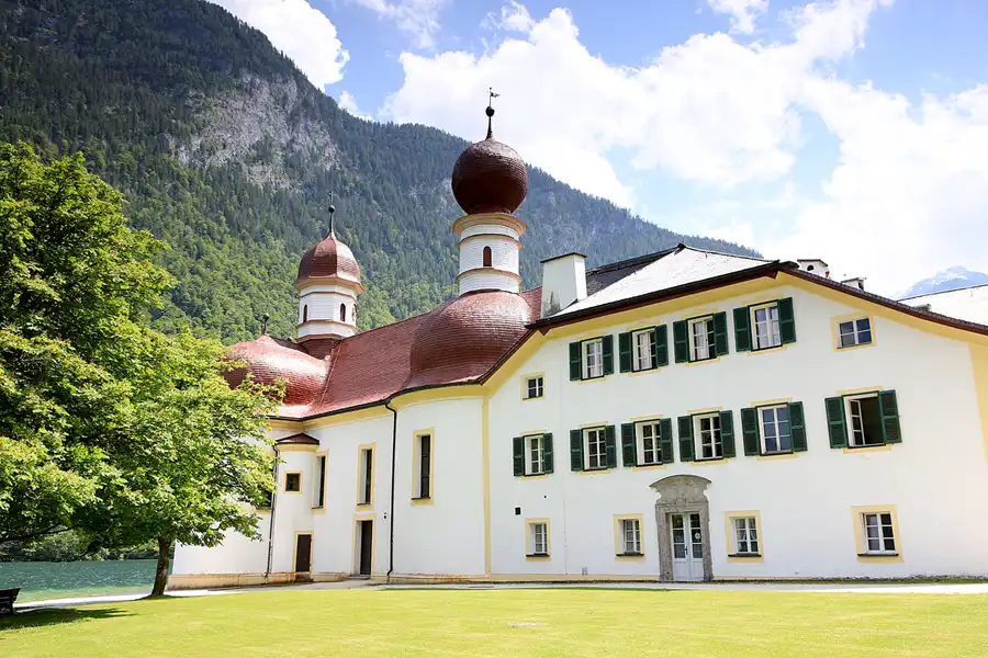 048 | 2023 | Schönau am Königssee | Rund um den Königssee – Kirche St. Bartholomä | © carsten riede fotografie