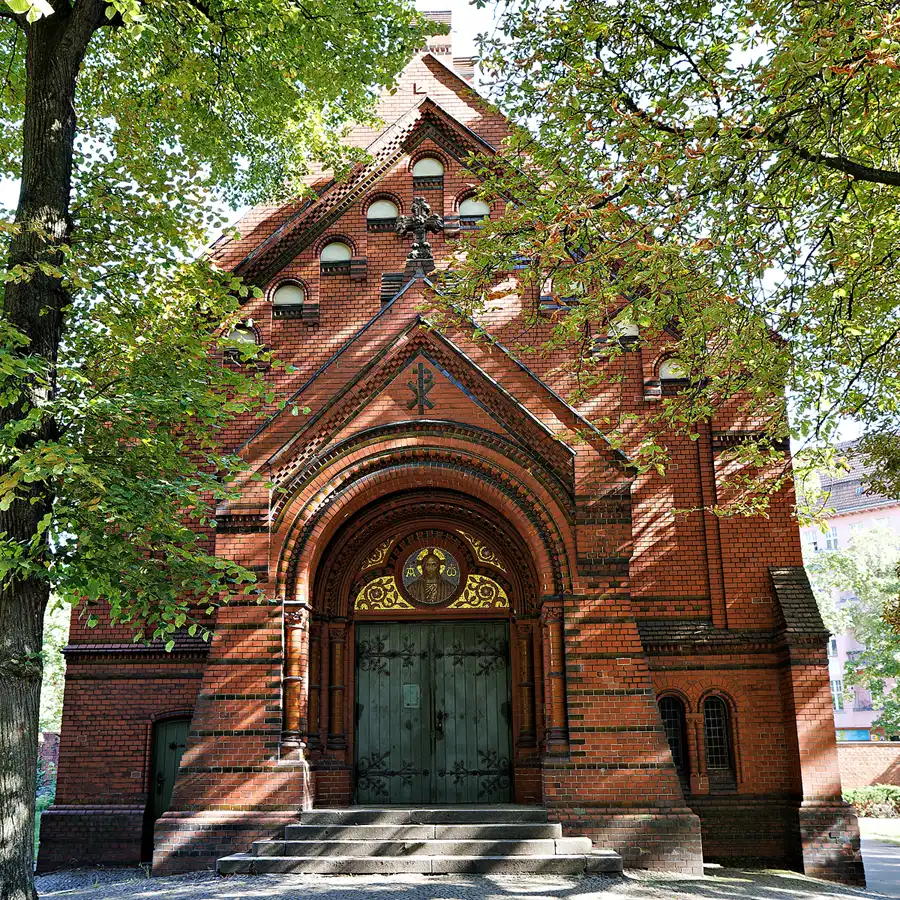 001 | 2023 | Berlin | Friedhof Berlin – II. Sophien-Friedhof | © carsten riede fotografie