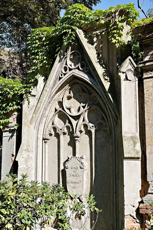 003 | 2023 | Berlin | Friedhof Berlin – II. Sophien-Friedhof | © carsten riede fotografie