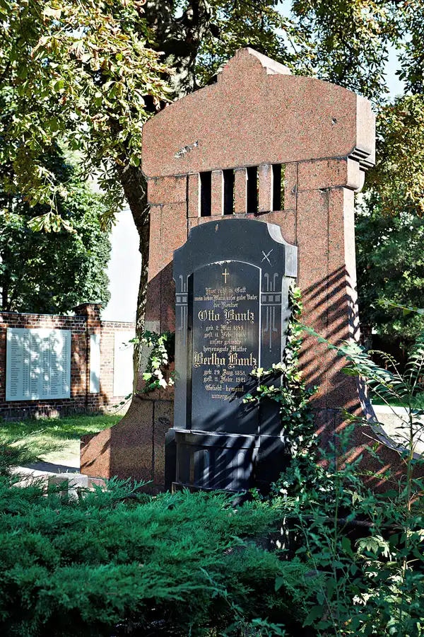 009 | 2023 | Berlin | Friedhof Berlin – II. Sophien-Friedhof | © carsten riede fotografie