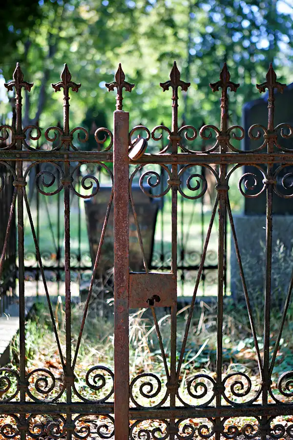 033 | 2023 | Berlin | Friedhof Berlin – II. Sophien-Friedhof | © carsten riede fotografie