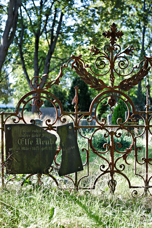 028 | 2023 | Berlin | Friedhof Berlin – II. Sophien-Friedhof | © carsten riede fotografie