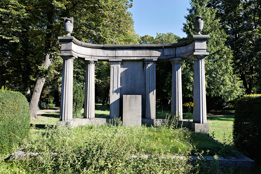 034 | 2023 | Berlin | Friedhof Berlin – II. Sophien-Friedhof | © carsten riede fotografie