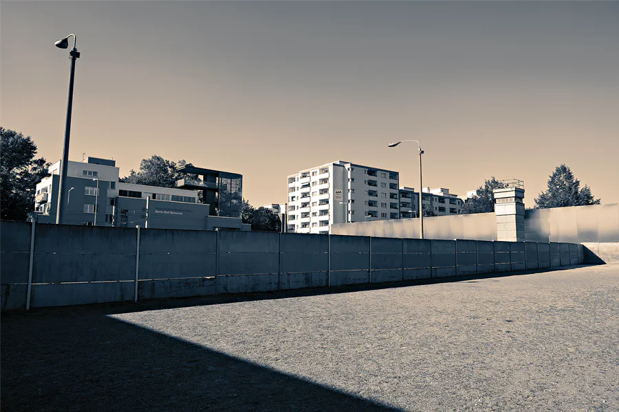 005 | 2023 | Berlin | Bernauer Strasse – Gedenkstätte Berliner Mauer | © carsten riede fotografie