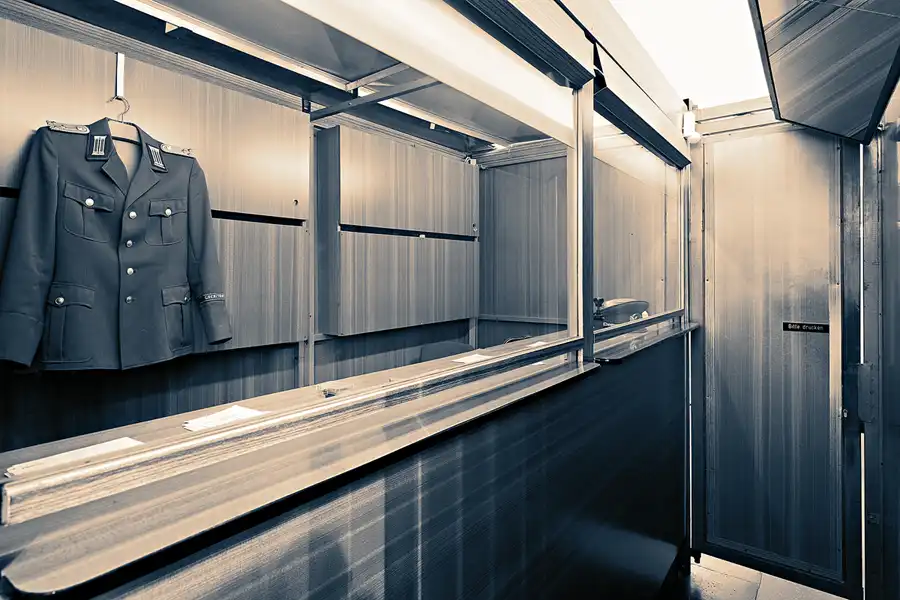 015 | 2023 | Berlin | Tränenpalast – Ausreisehalle Grenzübergangsstelle Bahnhof Friedrichstrasse | © carsten riede fotografie