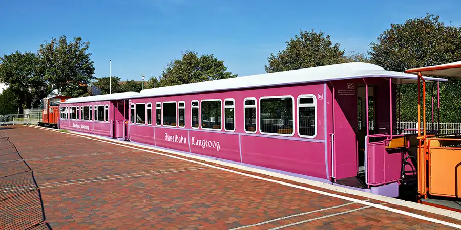 039 | 2023 | Langeoog | Inselbahn | © carsten riede fotografie
