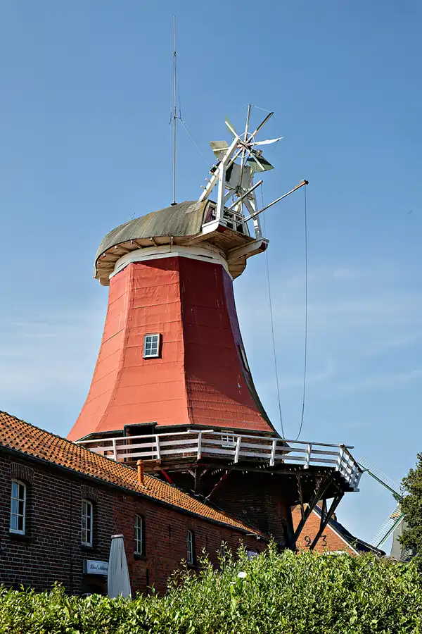 035 | 2023 | Greetsiel | Die Greetsieler Zwillingsmühlen – Rote Mühle | © carsten riede fotografie