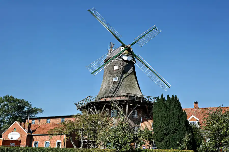 079 | 2023 | Pewsum| Windmühle Pewsum | © carsten riede fotografie