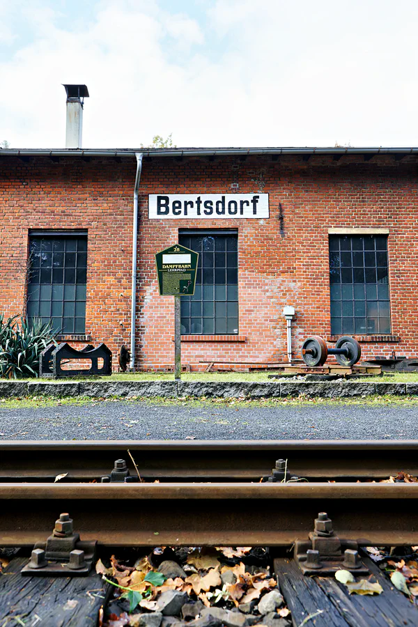 019 | 2023 | Bertsdorf | Zittauer Schmalspurbahn – Bahnhof Bertsdorf | © carsten riede fotografie