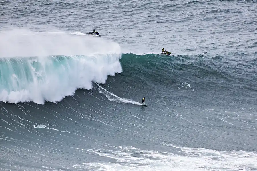 047 | 2023 | Nazare | Praia do Norte – Big Waves Nazare | © carsten riede fotografie