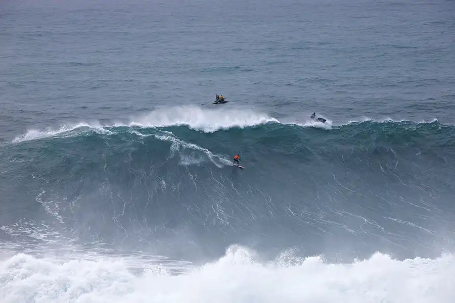 080 | 2023 | Nazare | Praia do Norte – Big Waves Nazare | © carsten riede fotografie
