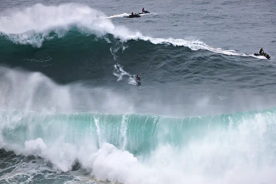 090 | 2023 | Nazare | Praia do Norte – Big Waves Nazare | © carsten riede fotografie