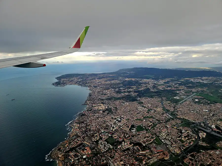 003 | 2023 | Flug Berlin – Lisboa | © carsten riede fotografie