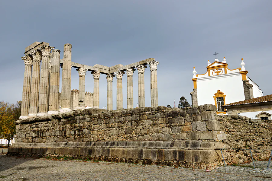 110 | 2023 | Evora | Templo Romano de Evora | © carsten riede fotografie
