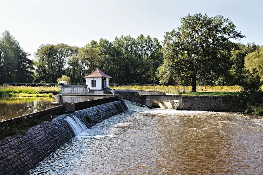 037 | 2024 | Frankenberg/Sachsen | Zschopauwehr Sachsenburg | © carsten riede fotografie