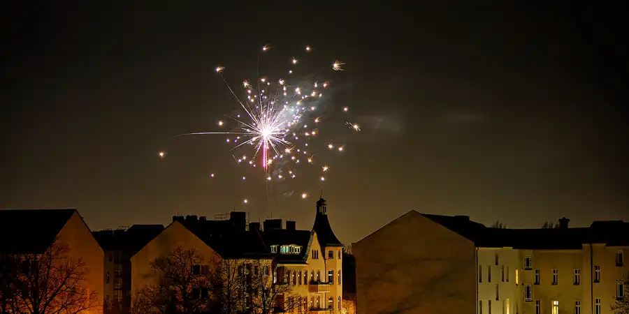 023 | 2024 | Berlin | Silvester-Feuerwerk in Alt-Hohenschönhausen | © carsten riede fotografie