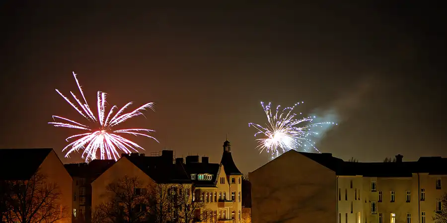 031 | 2024 | Berlin | Silvester-Feuerwerk in Alt-Hohenschönhausen | © carsten riede fotografie
