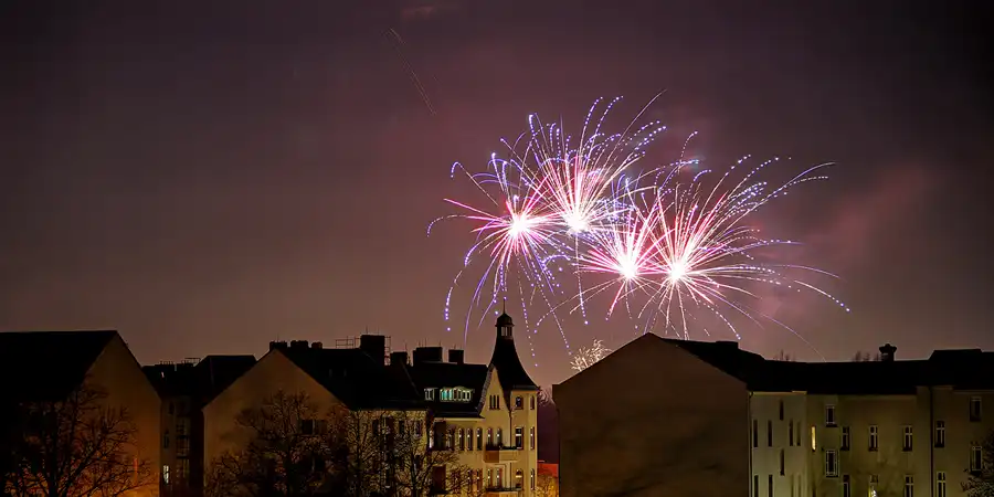 037 | 2024 | Berlin | Silvester-Feuerwerk in Alt-Hohenschönhausen | © carsten riede fotografie