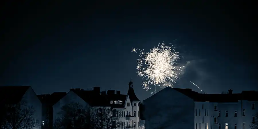 049 | 2024 | Berlin | Silvester-Feuerwerk in Alt-Hohenschönhausen | © carsten riede fotografie