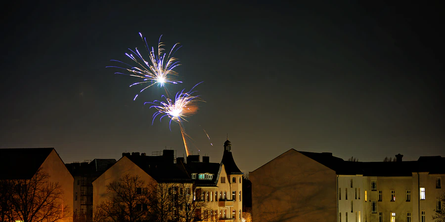 006 | 2024 | Berlin | Silvester-Feuerwerk in Alt-Hohenschönhausen | © carsten riede fotografie