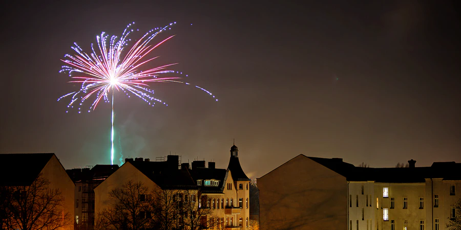 034 | 2024 | Berlin | Silvester-Feuerwerk in Alt-Hohenschönhausen | © carsten riede fotografie