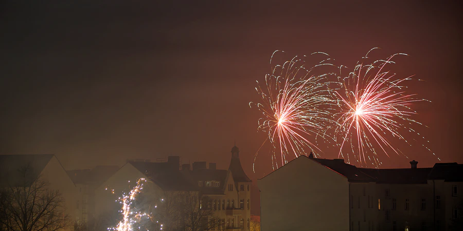 044 | 2024 | Berlin | Silvester-Feuerwerk in Alt-Hohenschönhausen | © carsten riede fotografie