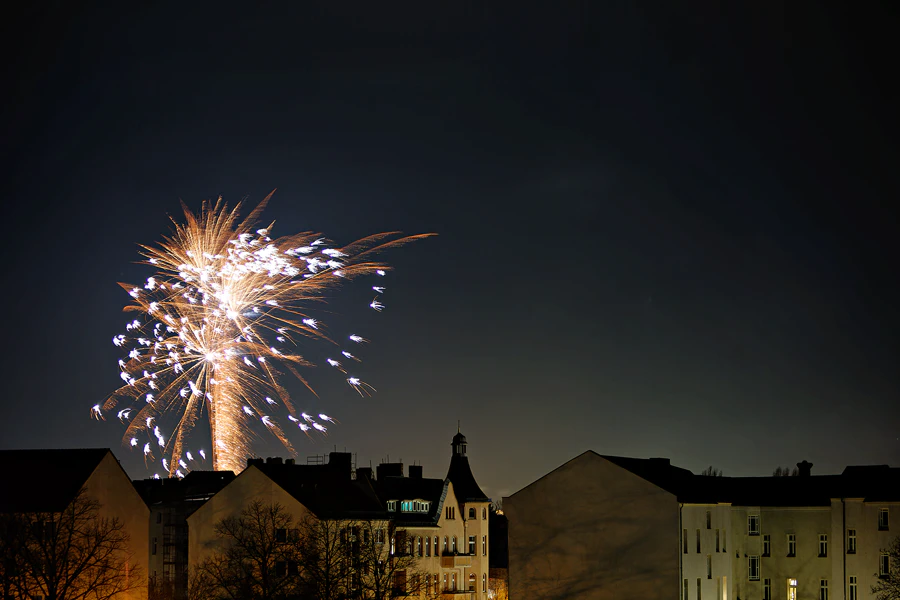 062 | 2024 | Berlin | Silvester-Feuerwerk in Alt-Hohenschönhausen | © carsten riede fotografie