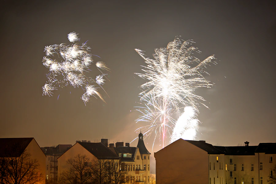 068 | 2024 | Berlin | Silvester-Feuerwerk in Alt-Hohenschönhausen | © carsten riede fotografie