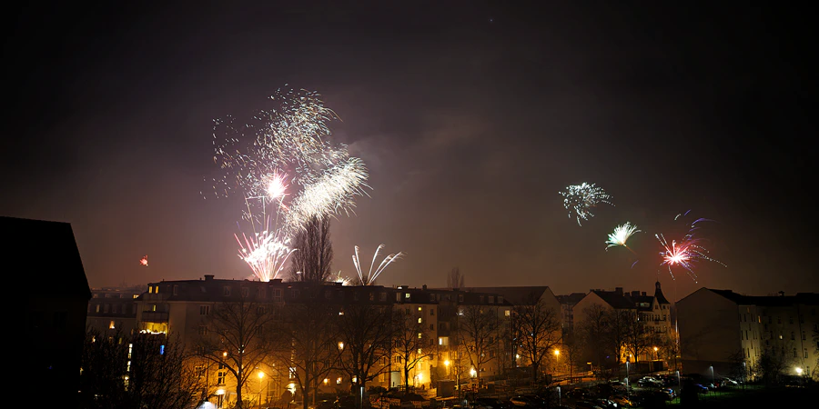 086 | 2024 | Berlin | Silvester-Feuerwerk in Alt-Hohenschönhausen | © carsten riede fotografie
