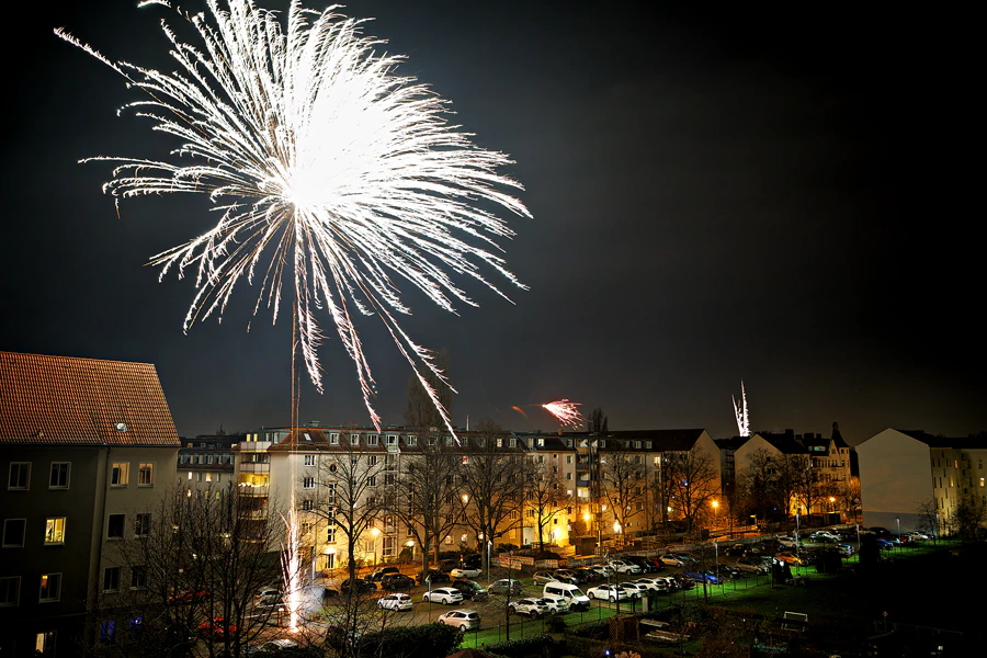 093 | 2024 | Berlin | Silvester-Feuerwerk in Alt-Hohenschönhausen | © carsten riede fotografie