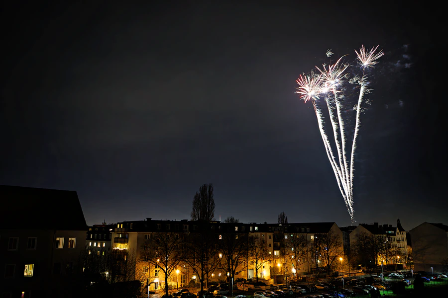095 | 2024 | Berlin | Silvester-Feuerwerk in Alt-Hohenschönhausen | © carsten riede fotografie