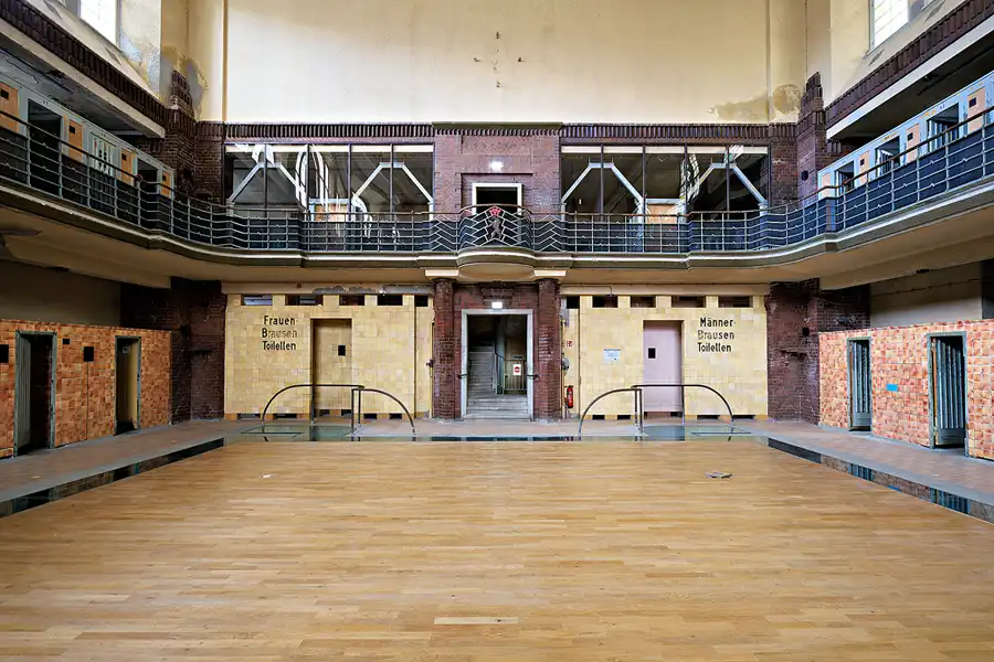 013 | 2024 | Berlin | Stadtbad Lichtenberg – Hubertusbad | © carsten riede fotografie