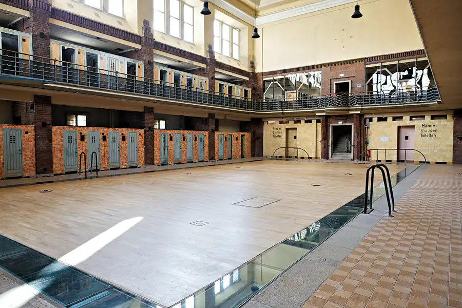 014 | 2024 | Berlin | Stadtbad Lichtenberg – Hubertusbad | © carsten riede fotografie