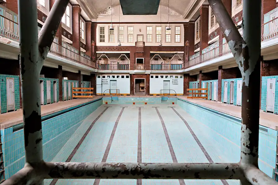 116 | 2024 | Berlin | Stadtbad Lichtenberg – Hubertusbad | © carsten riede fotografie