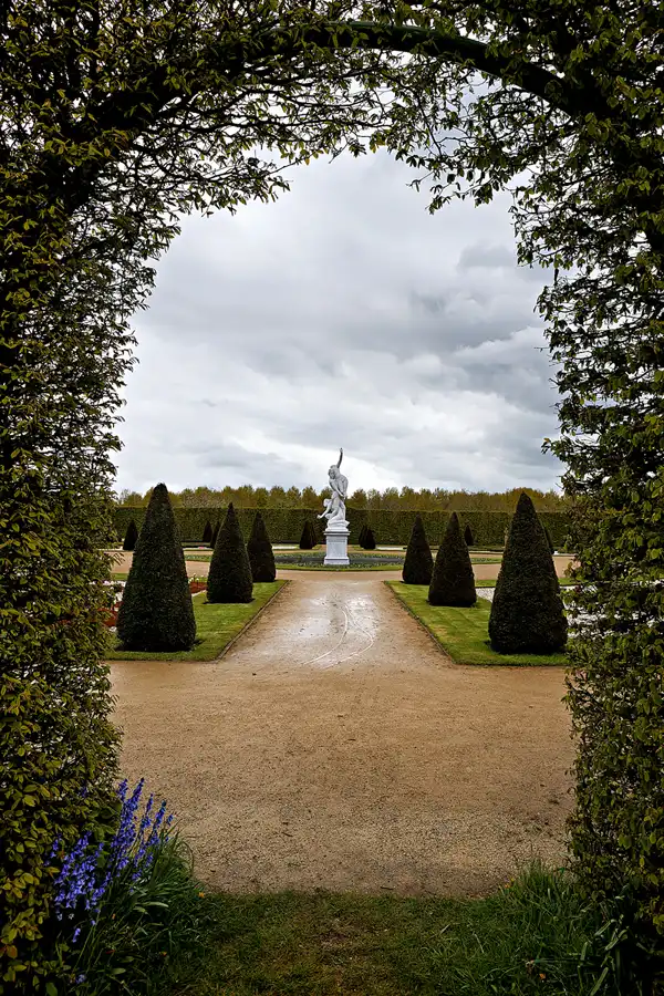 021 | 2024 | Heemskerk | Kasteel Assumburg Tuin | © carsten riede fotografie