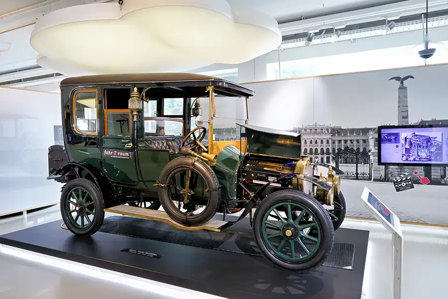 004 | 2024 | Mattsee | Ferdinand Porsche Erlebniswelten fahr(T)raum | © carsten riede fotografie