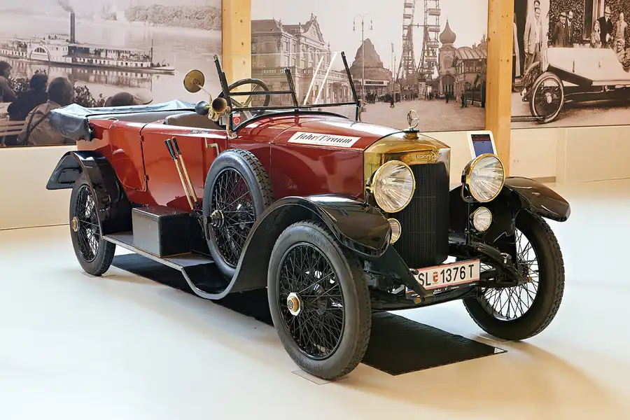 042 | 2024 | Mattsee | Ferdinand Porsche Erlebniswelten fahr(T)raum | © carsten riede fotografie