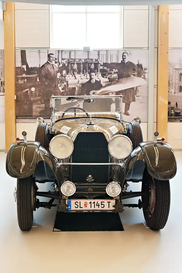 045 | 2024 | Mattsee | Ferdinand Porsche Erlebniswelten fahr(T)raum | © carsten riede fotografie