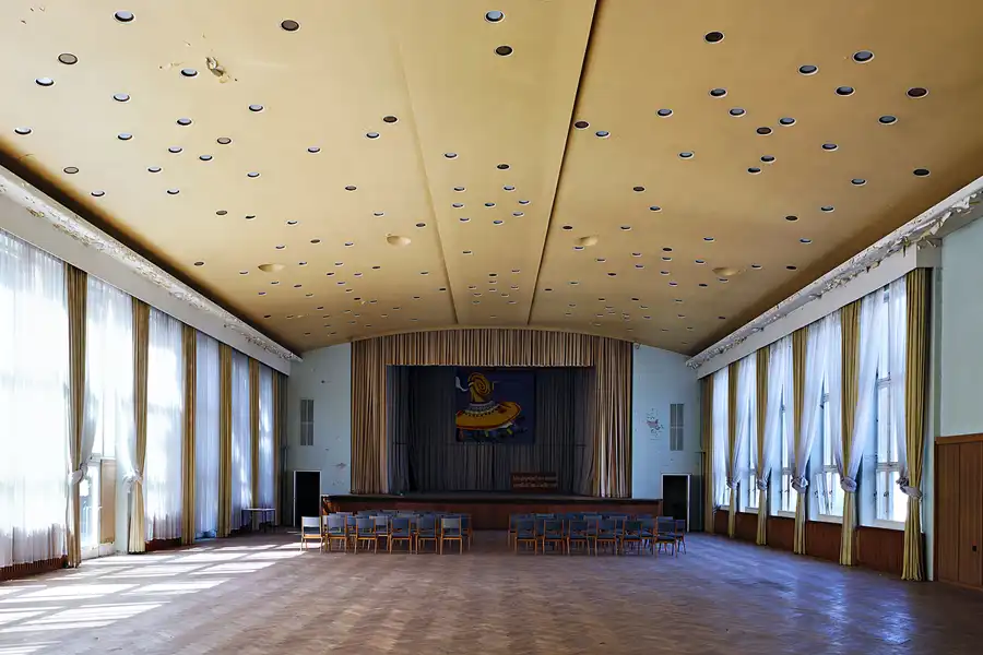 088 | 2024 | Grünhainichen OT Borstendorf | Kulturhaus Neues Leben – Betriebskulturhaus VEB Papierfabriken Grünhainichen | © carsten riede fotografie