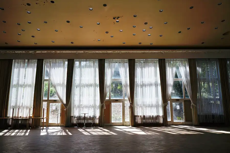 090 | 2024 | Grünhainichen OT Borstendorf | Kulturhaus Neues Leben – Betriebskulturhaus VEB Papierfabriken Grünhainichen | © carsten riede fotografie