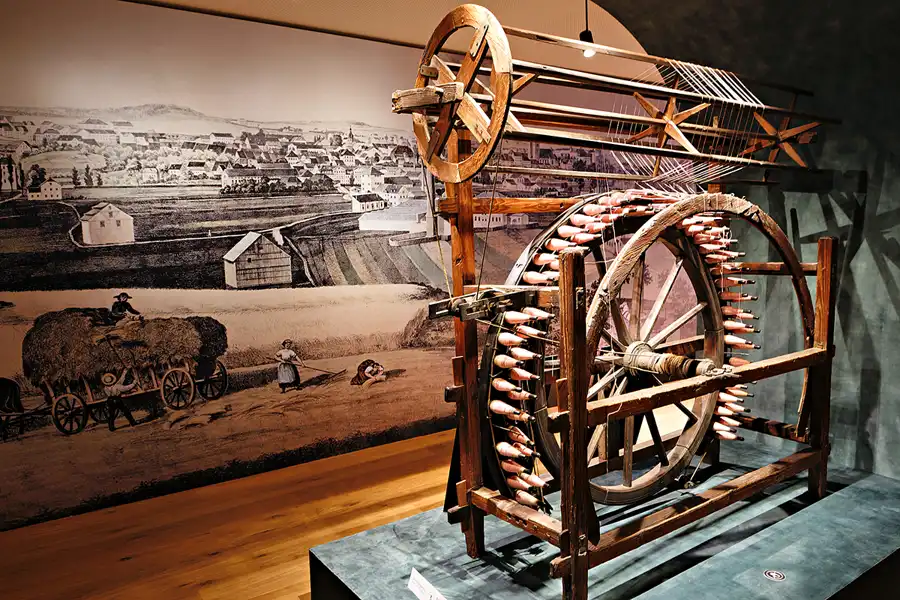 034 | 2024 | Plauen | Fabrik der Fäden – Weisbachsches Haus Plauen – Deutsches Forum für Textil und Spitze | © carsten riede fotografie