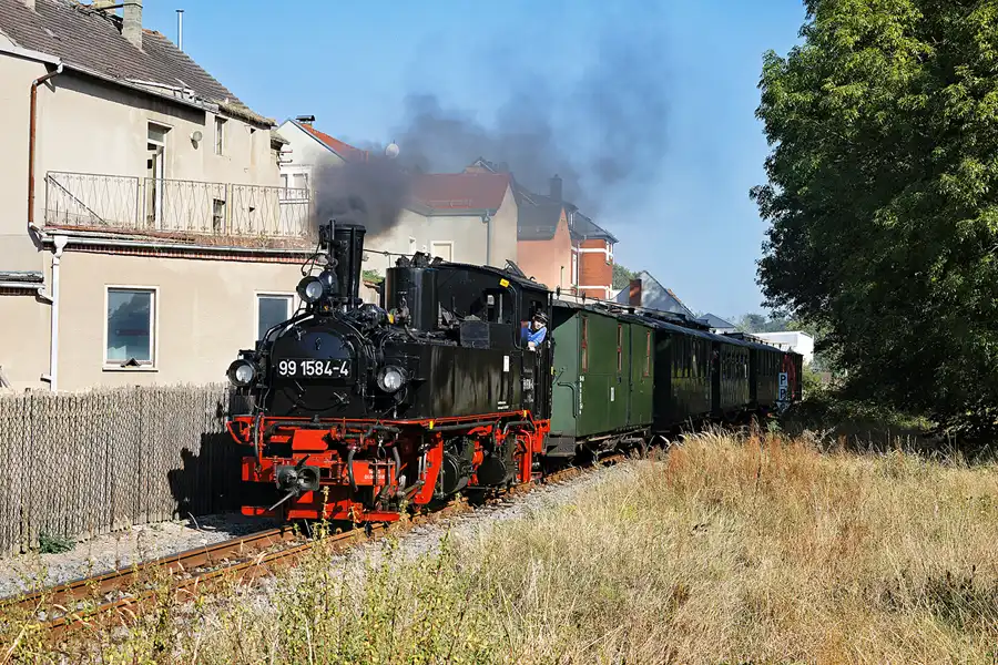 002 | 2024 | Oschatz | Hinterhöfe – Döllnitzbahn | © carsten riede fotografie
