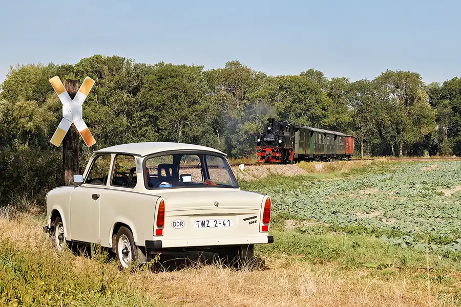 004 | 2024 | Naundorf | Birnenweg – Döllnitzbahn | © carsten riede fotografie