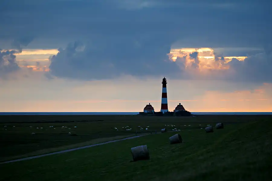 001 | 2024 | Westerhever | Leuchtturm Westerheversand | © carsten riede fotografie