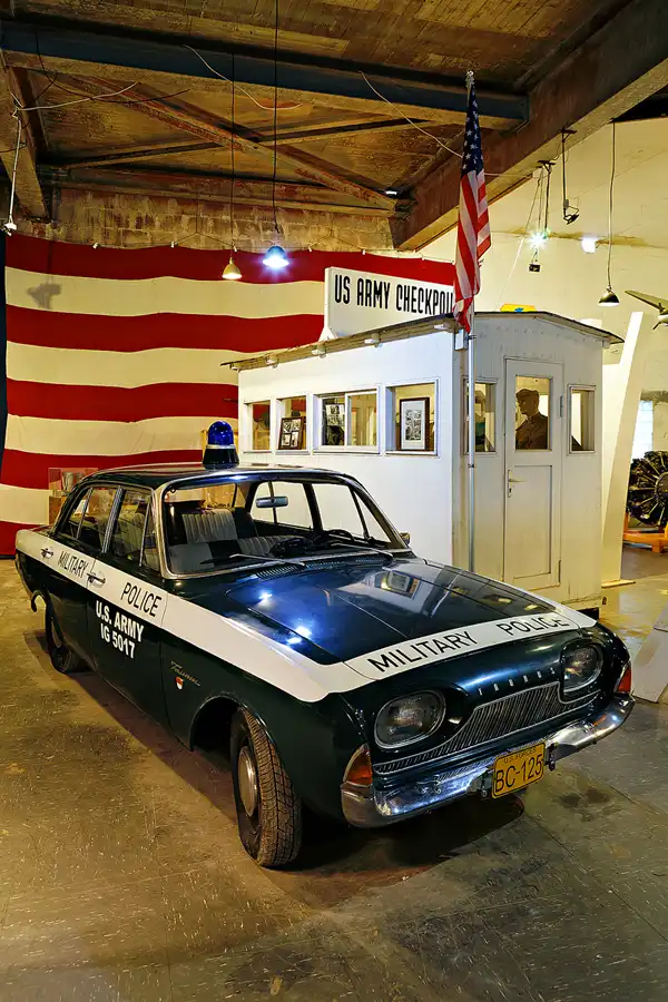 123 | 2024 | Berlin | Field Station Teufelsberg | © carsten riede fotografie