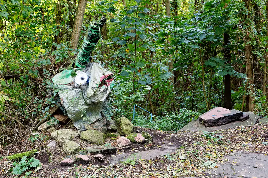 142 | 2024 | Berlin | Field Station Teufelsberg | © carsten riede fotografie