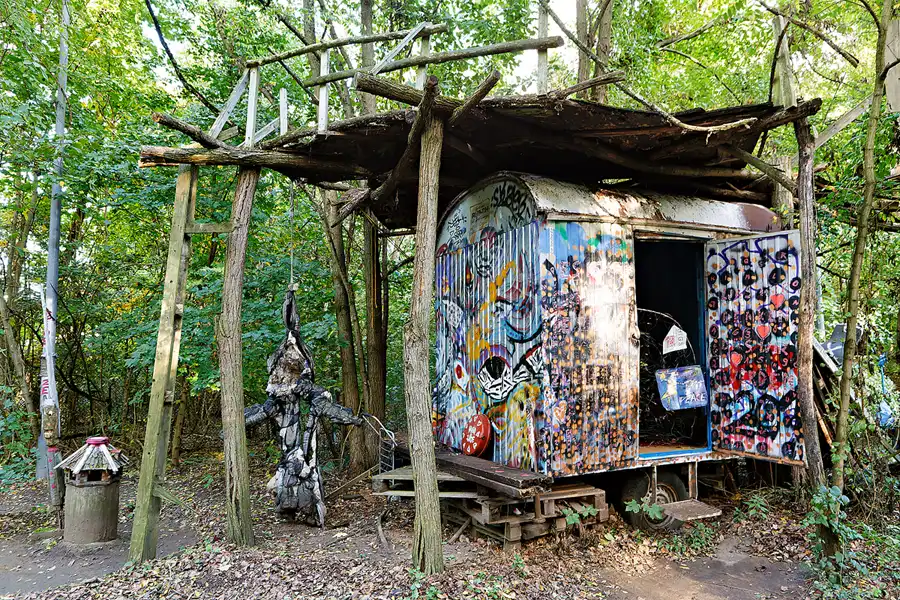 149 | 2024 | Berlin | Field Station Teufelsberg | © carsten riede fotografie
