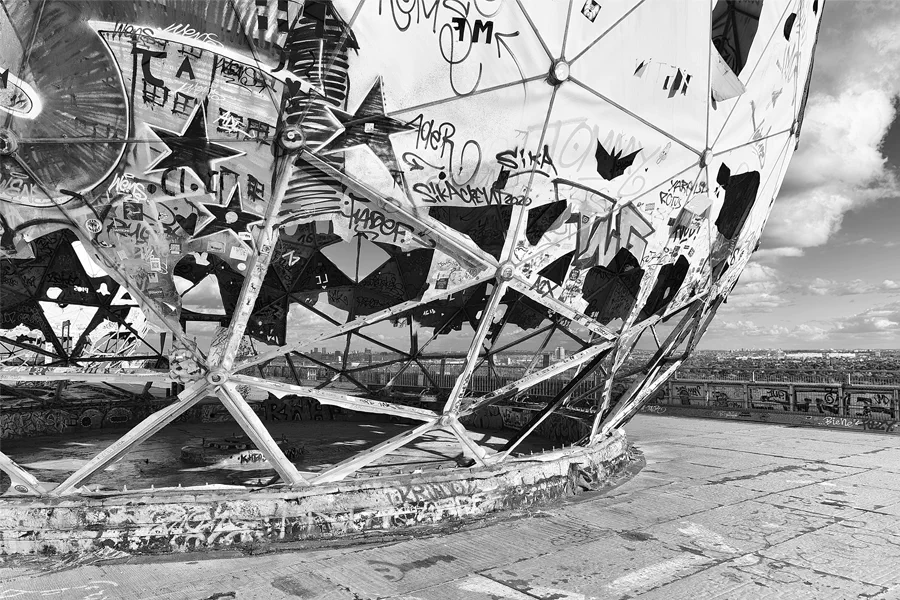 035 | 2024 | Berlin | Field Station Teufelsberg | © carsten riede fotografie